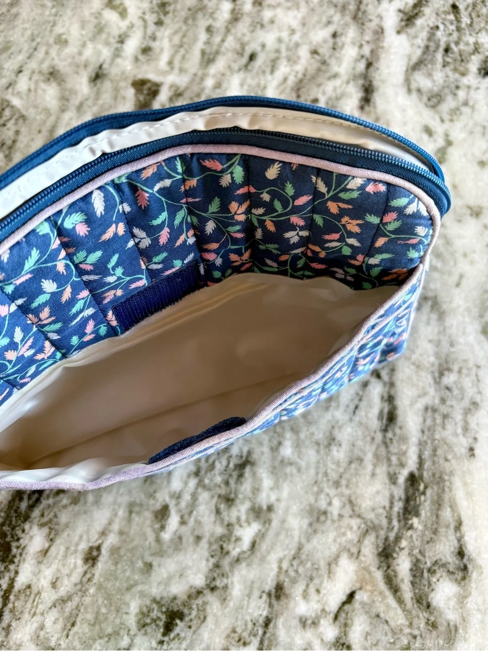 totes—Vintage Blue/Pink Floral Leaf Cosmetic Bag Case, Waterproof Vinyl Interior